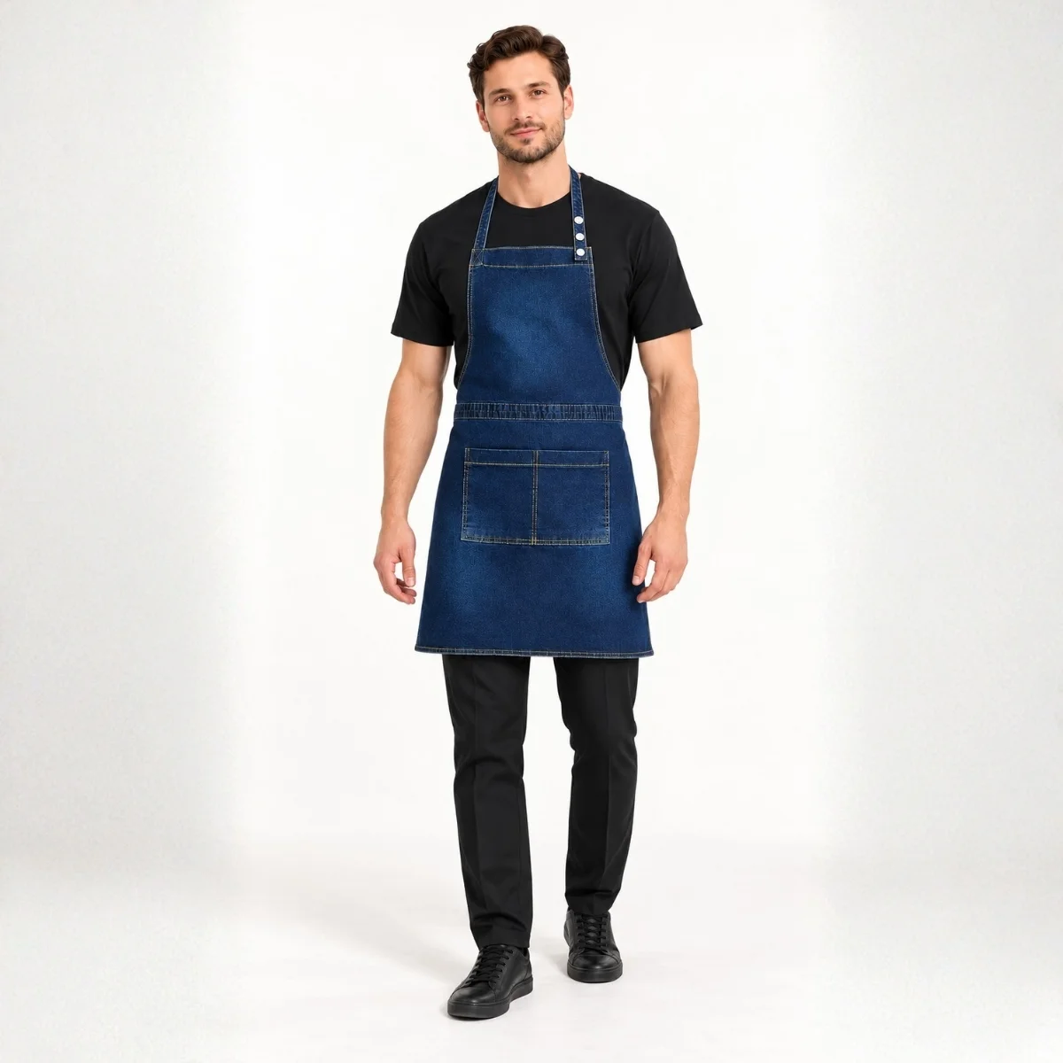 Logosuz lacivert kot denim askılı cepli önlük, boy ölçüsünü gösteren tam boy görünüm